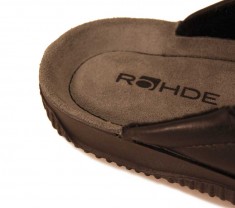 Rohde-slip-i-toffel-svart-mjuk